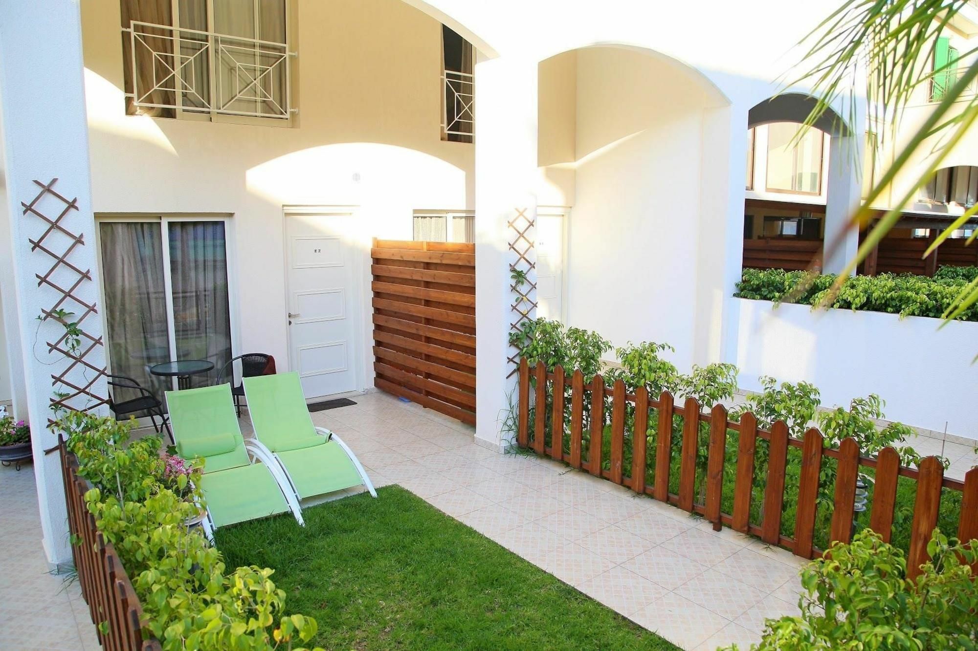 Sunrise Arches Apartments Limassol Exterior foto